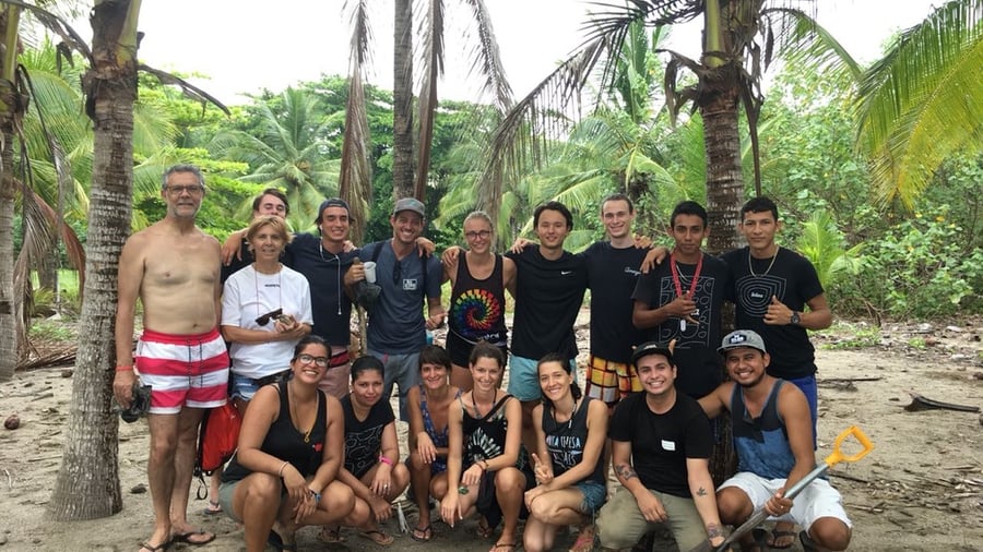 Groep vrijwilligers in Costa Rica