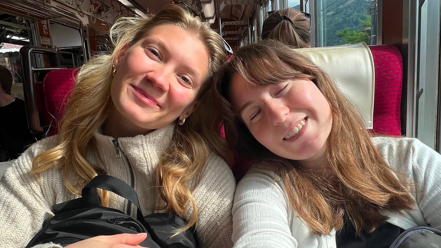 Get around in bullet trains.