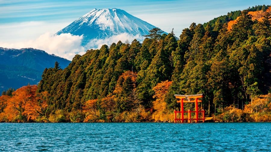 Hakones smukke natur med Mt. Fuji i baggrunden