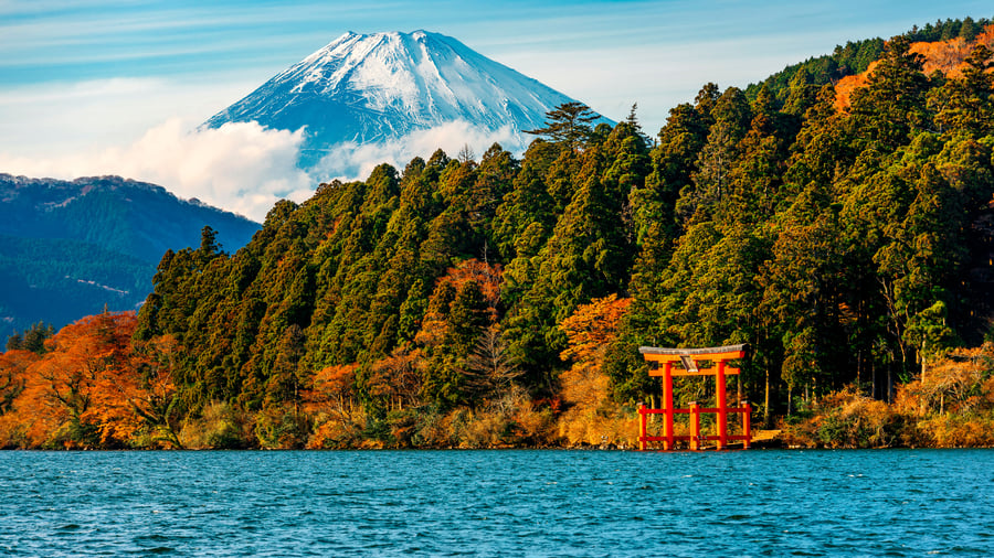Hakones smukke natur med Mt. Fuji i baggrunden
