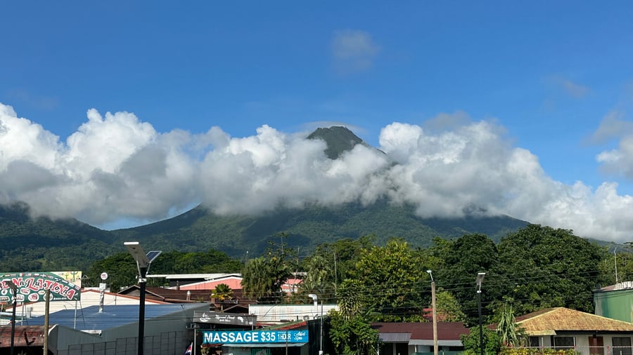 Experience the area around the Arenal volcano