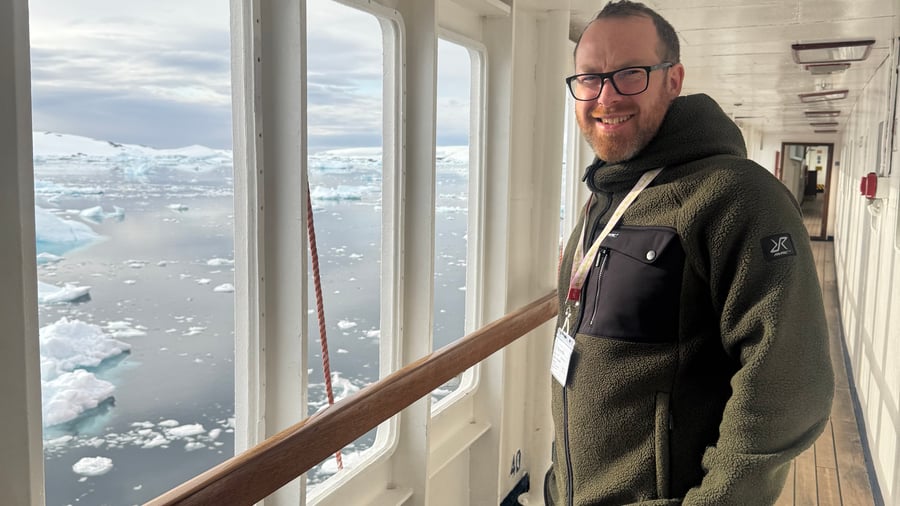 Ombord på expeditionsfartyget