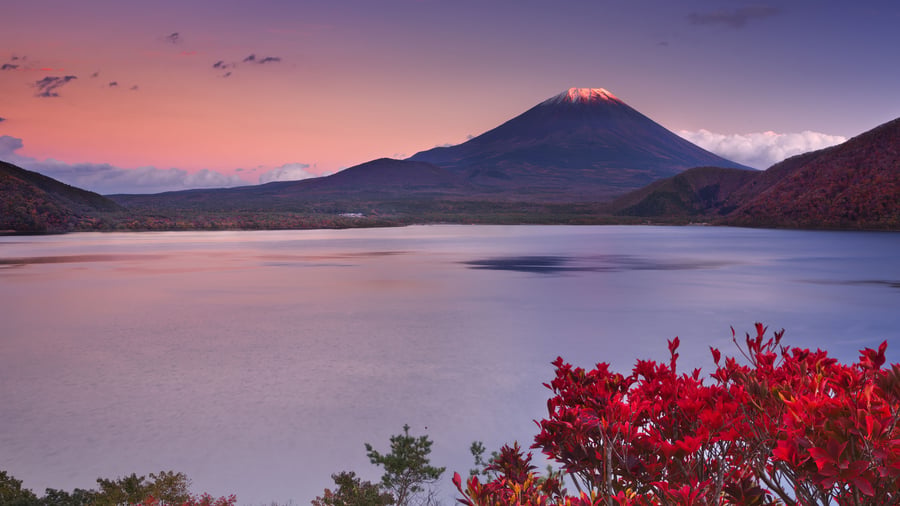 Lake Motosu med Mount Fuji i baggrunden