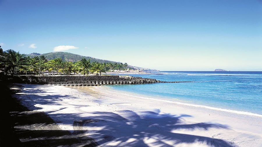 Sunny image of Candidasa Beach