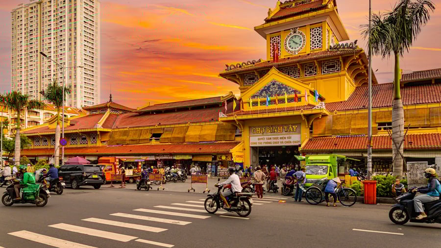 Det gamle traditionelle marked i Ho Chi Minh City