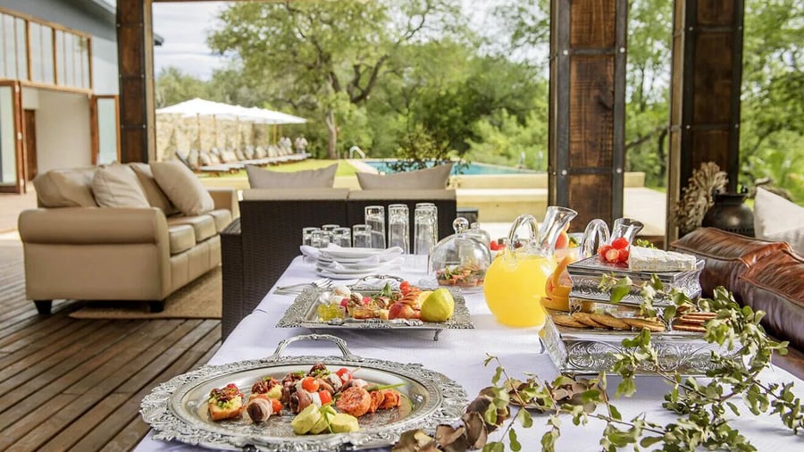 Måltider på Karongwe River Safari Lodge
