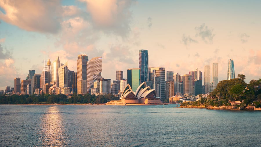 Sydney skyline med det berömda operahuset i centrum