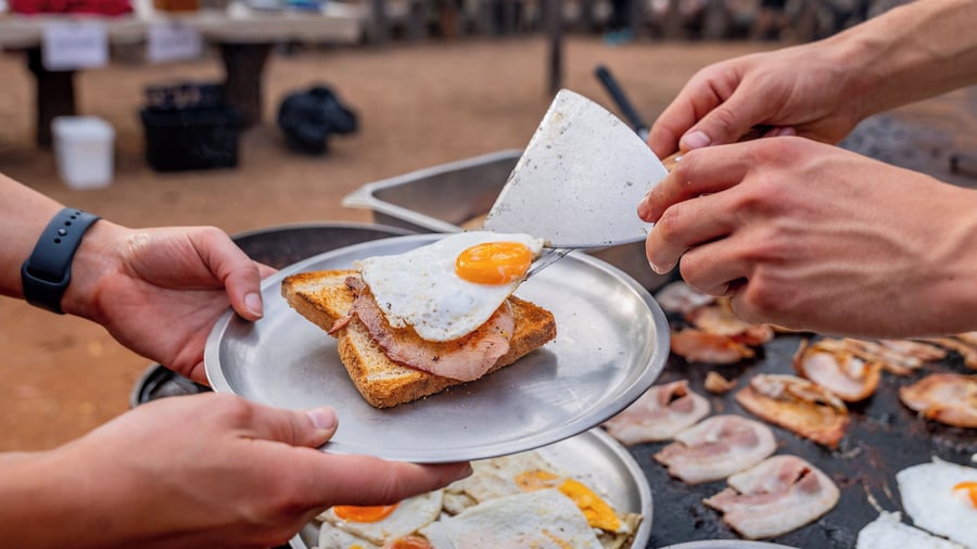 Morgenmad midt i den australske outback