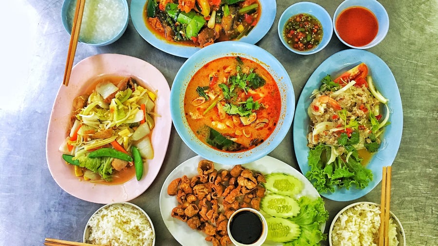 Sample amazing food in Thailand