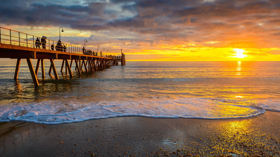 Solnedgang ved molen i Glenelg