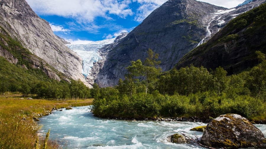 Få et glimt af Jostedalsgletsjeren om morgenen