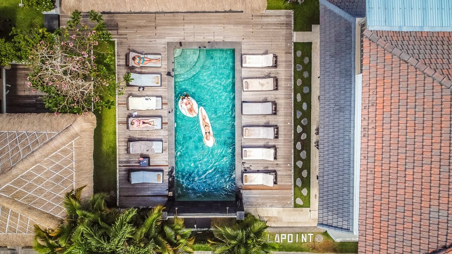 Join a community of like-minded travellers 