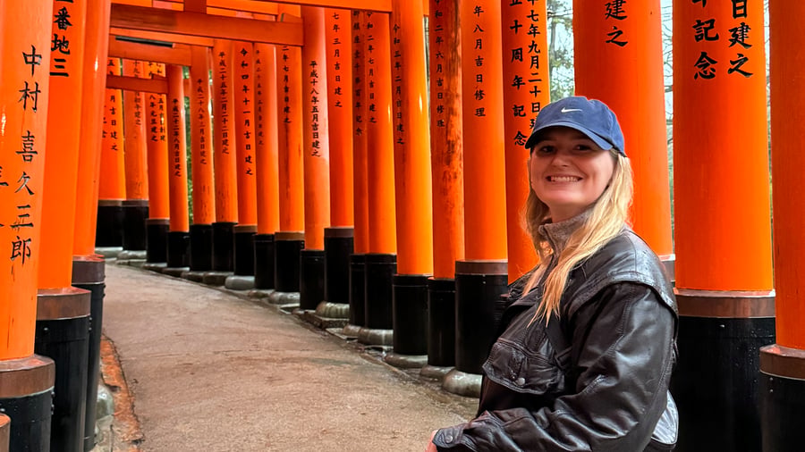 Explore Fushimi Inari Shrine in Japan