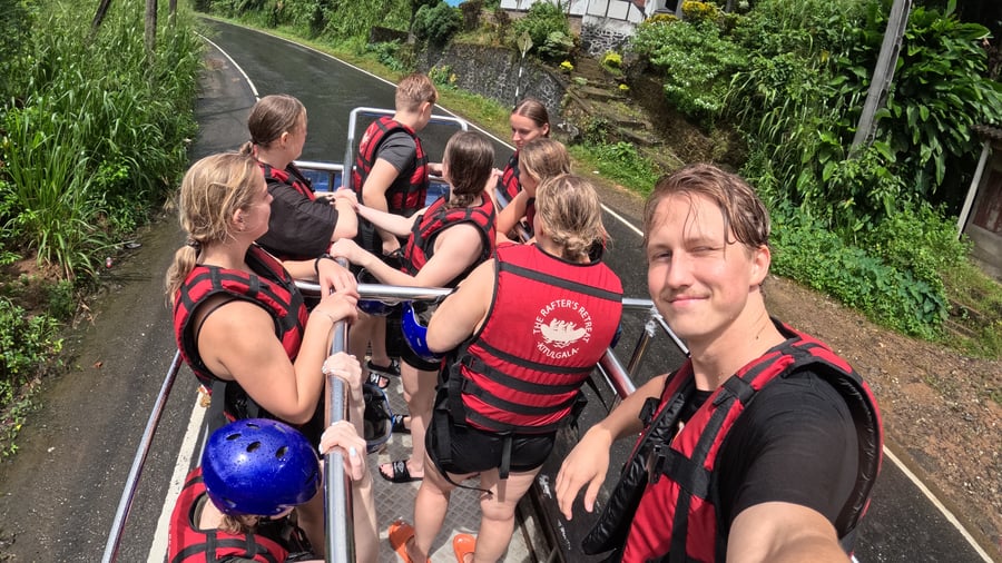 Go an a group adventure in Sri Lanka