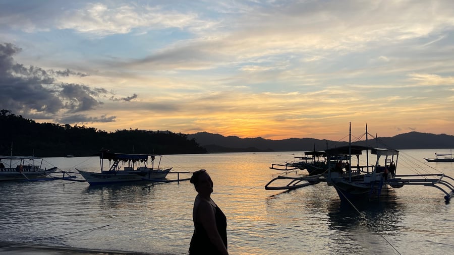 Sunset views over Moalboal