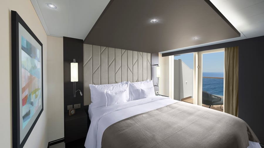 Deluxe Penthouse Suite