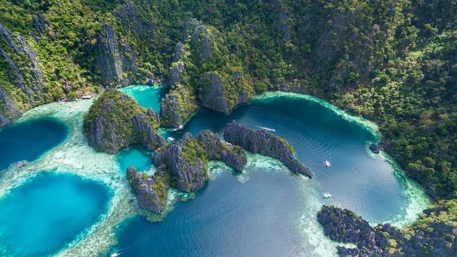 Twin Lagoon ved Coron
