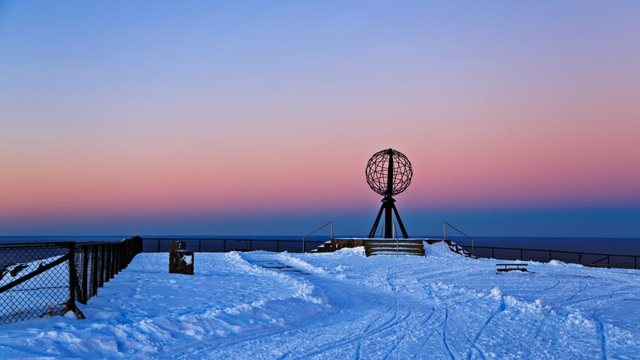 Det ikoniske globusmonument ved Nordkap