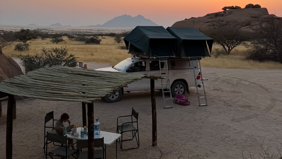 Rent a 4x4 with rooftop tent