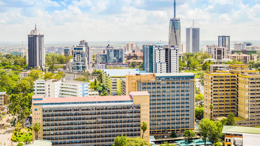 Første aften i Kenyas hovedstad, Nairobi