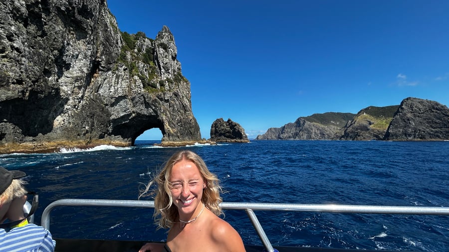 Hole in the rock boat trip