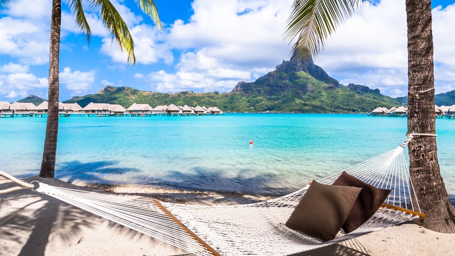 Slap af under palmerne på Bora Bora