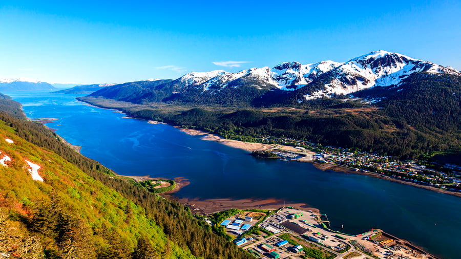 Juneau omgivet av vacker natur
