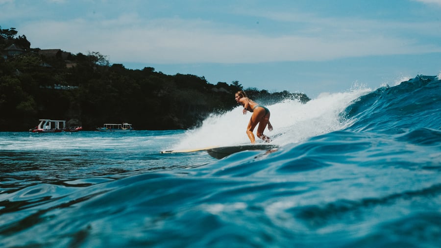 Leer surfen in Indonesië