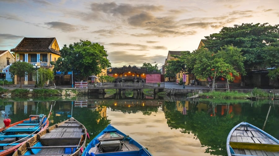 Båtar på Hoai-floden i Hoi An