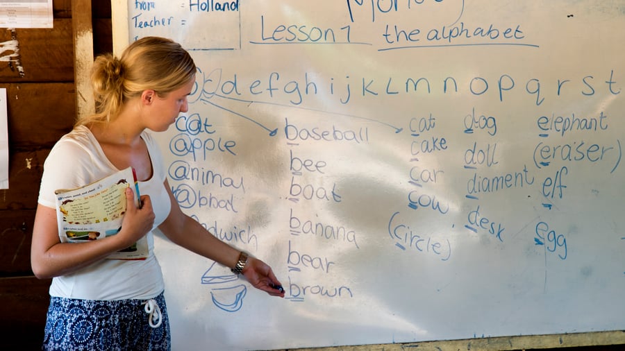 Teach English at Greenway School