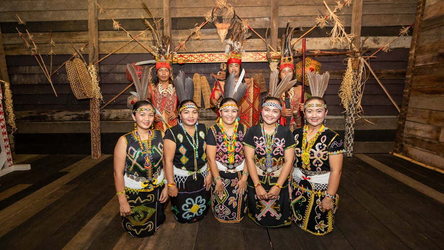 Bezoek een cultureel dorp