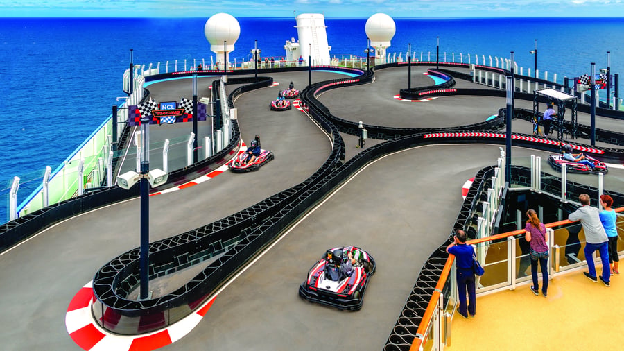 Prøv go kart på udvalgte skibe
