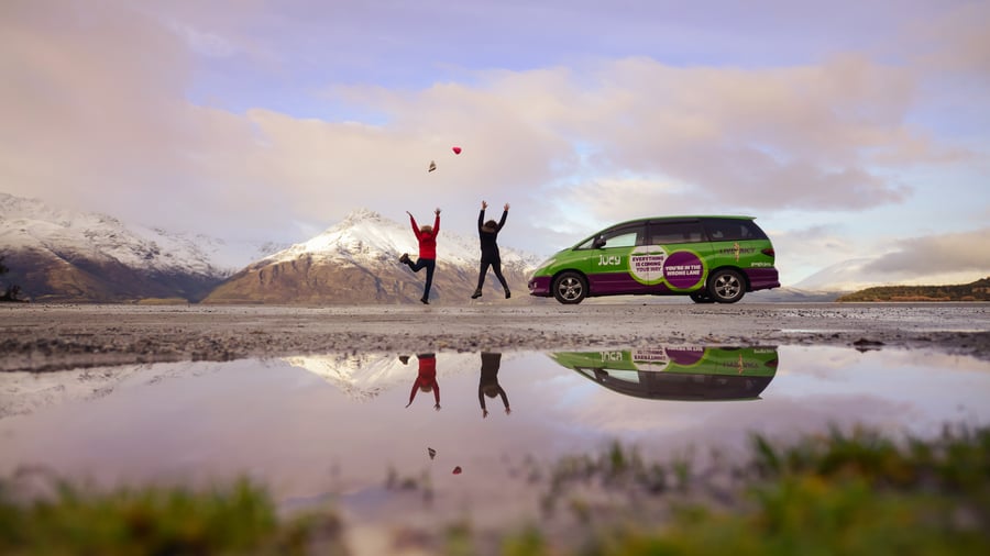 Juicy crib camper van in New Zealand