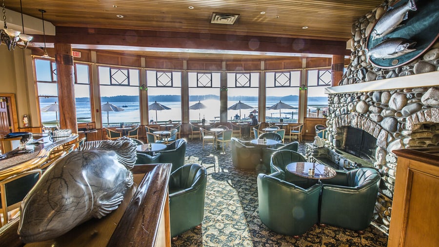 Restaurant på Painter's Lodge