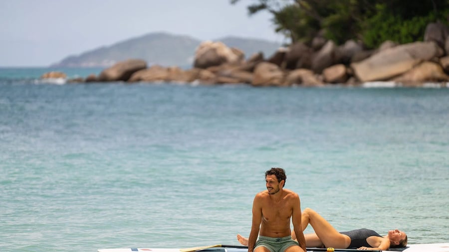 Stand up paddle ved Constance Lémuria