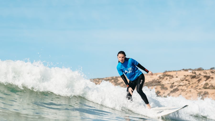 Surfen op het water in Marokko