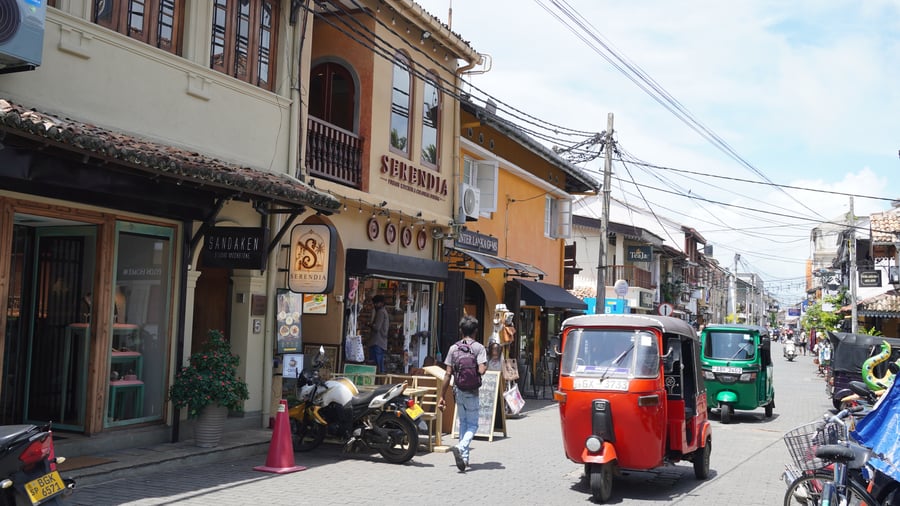 Hit the streets of Kandy