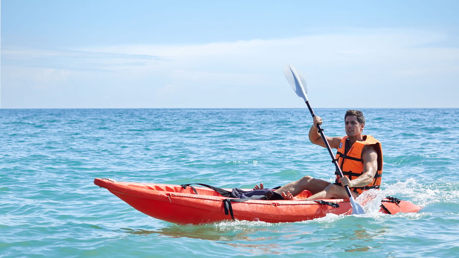 Med kajak vid Rawi Warin Resort