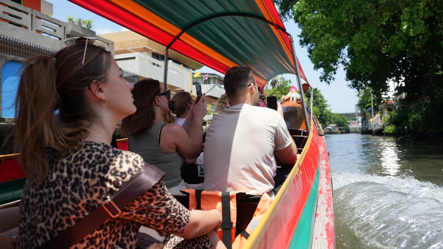 Boat trip along the Chao Phraya River