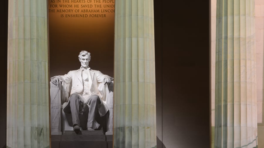 Abraham Lincolns staty vid National Mall