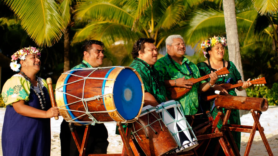 Upplev traditionell polynesisk musik och dans