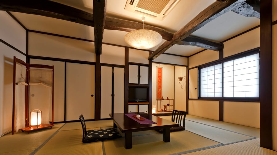 Traditionellt japanskt rum på Oyado Koto No Yume