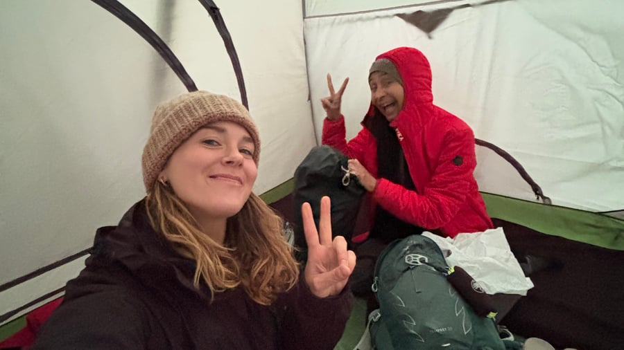 Make friends during a group tour