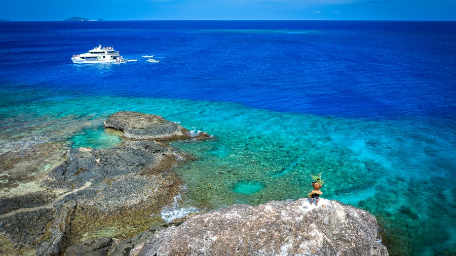 Island hop in Fiji 
