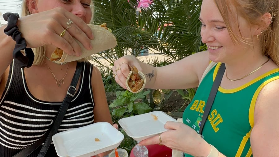 Try streetfood on the Oaxaca Market 