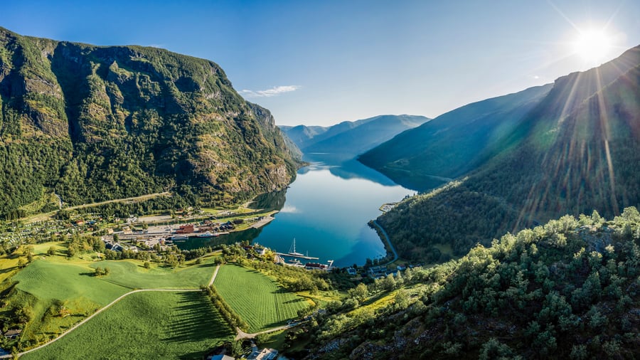 Fjordmagi midt i Norges storslåede natur