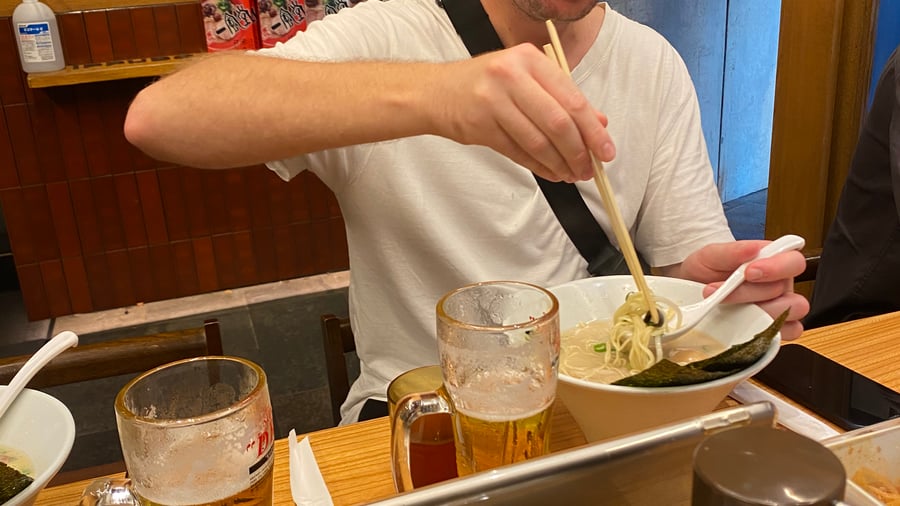Testa det japanska lokala köket