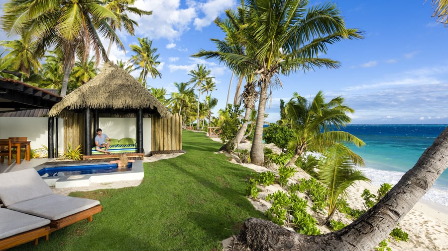 Beachfront Pool Bure på Matamanoa Island Resort