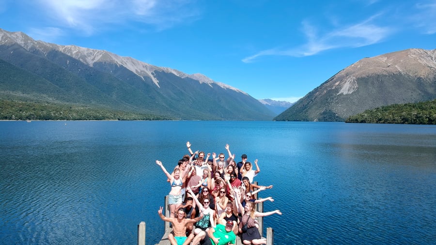 Res i Nya Zeeland med andra likasinnade. 