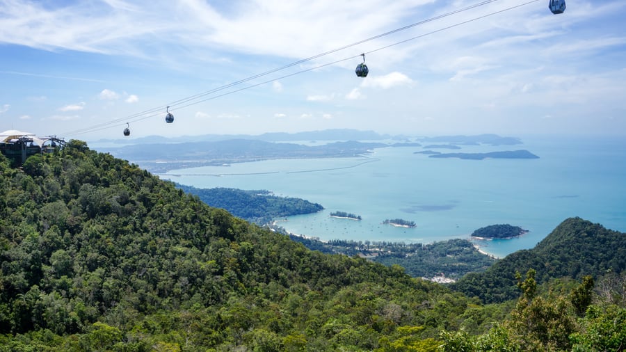 Enjoy the view from Langkawi Skybridge Cable Car